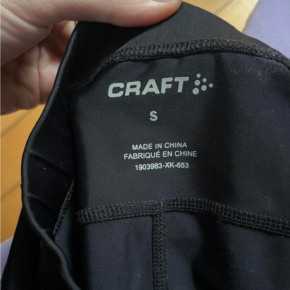 Padded Cycling Capris - Picture 2 of 3